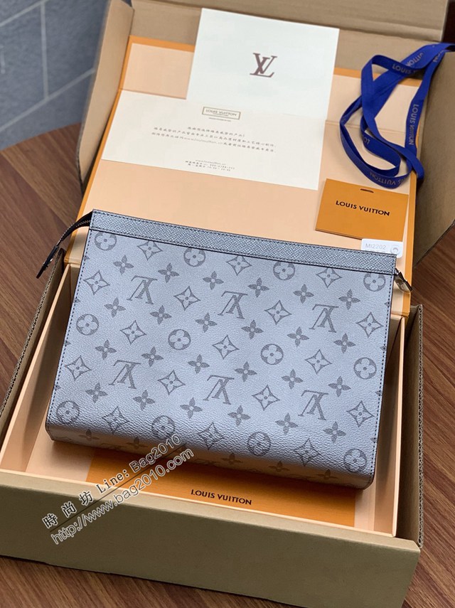 LV專櫃2023新款升級版男士手包 M30840灰 路易威登Pochette Voyage手拿包 dn1037